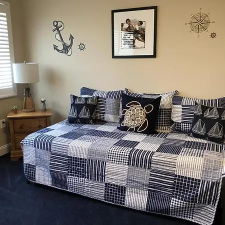 Stunning Home In Beach Haven With 3 Bedrooms, Internet And Wifi